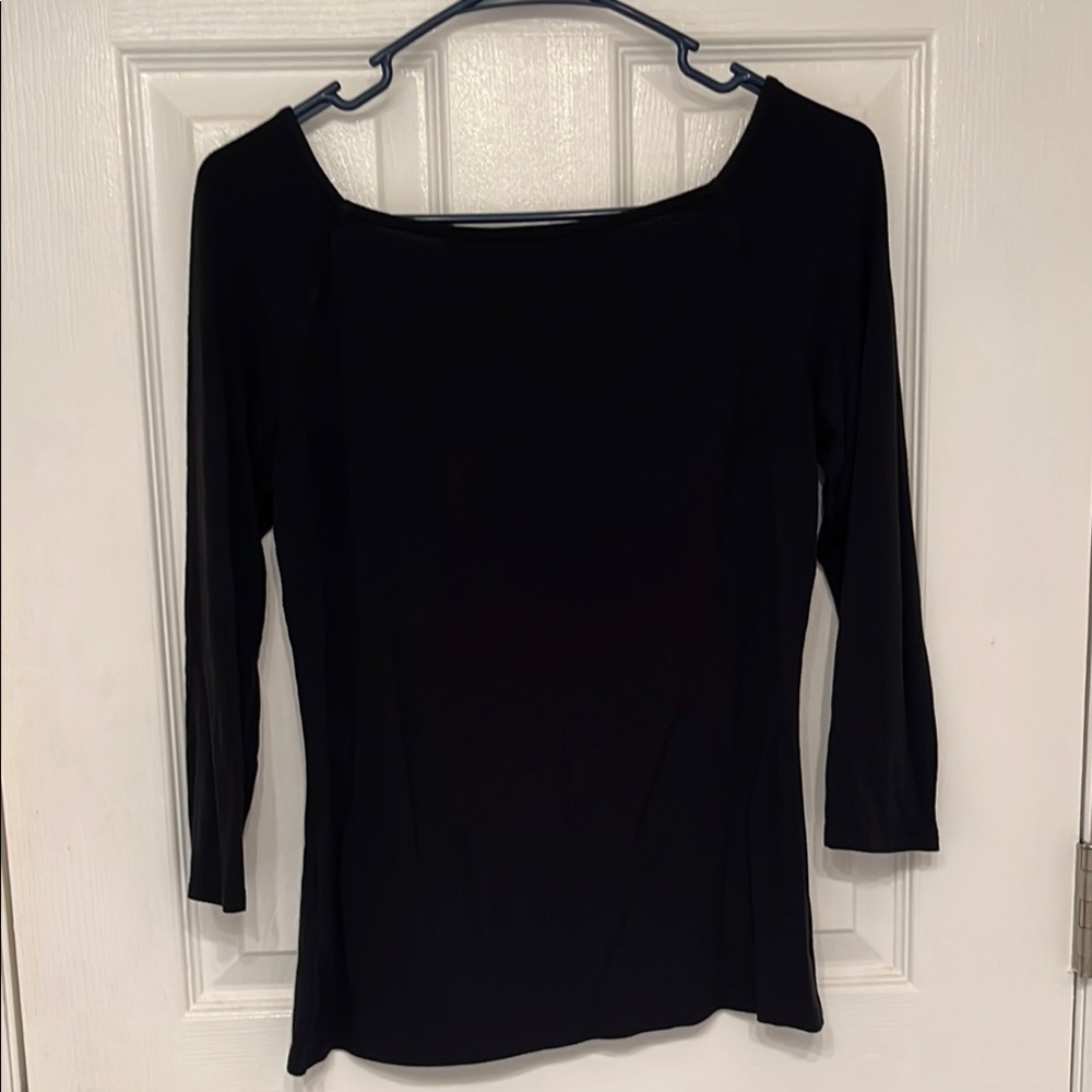 Stylish Black Top with Buckle Detail - Picture 2 of 7